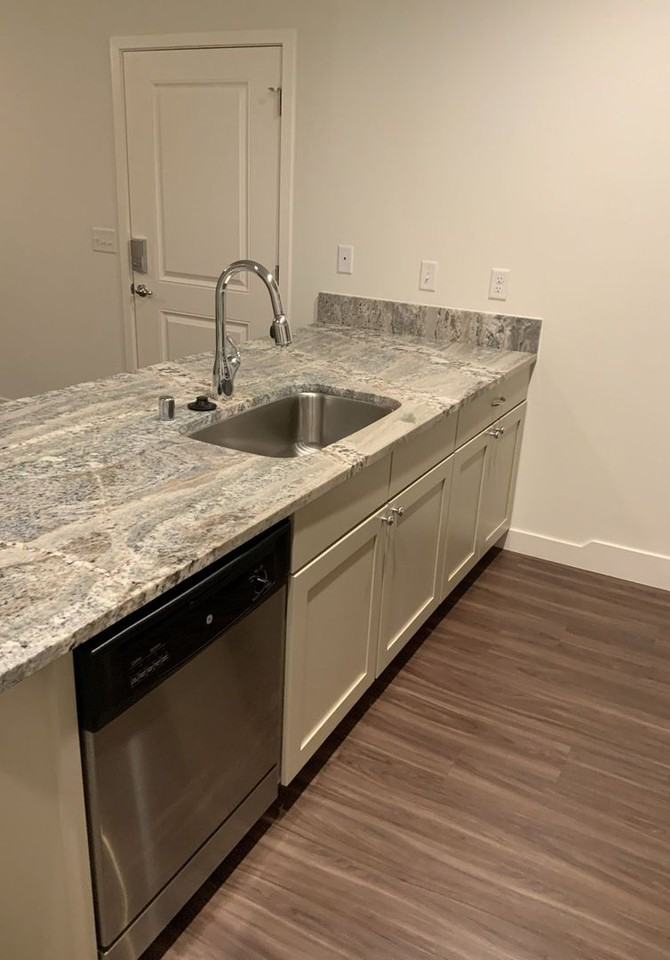 Skyline Luxury Apartments - Photo 4 of 37