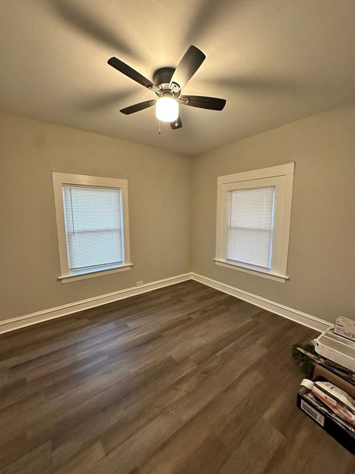 5826 Jackson Ave - Photo 2 of 19