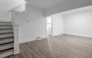 featured image of 1260 E 61st St #B