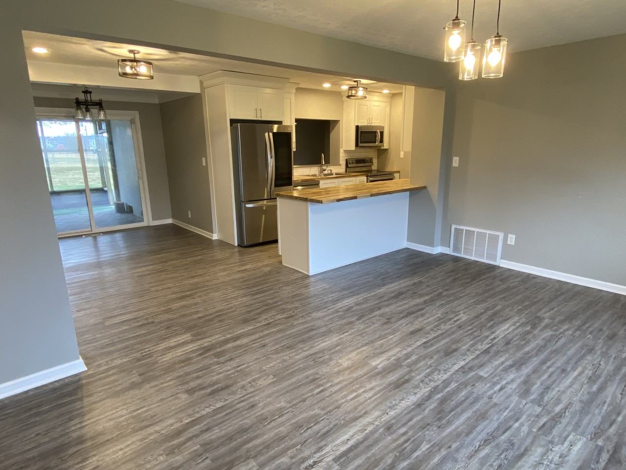 896 Orchard Park Rd #NA - Photo 3 of 10