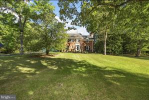 featured image of 1319 Bishop Ln #NA