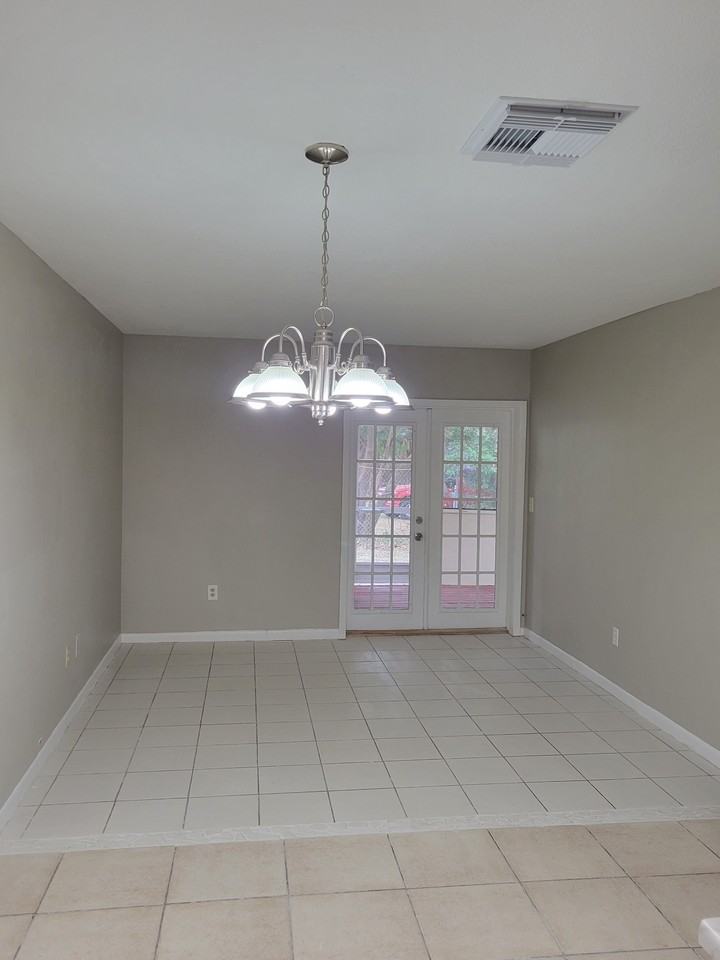 1607 Terrace Dr #1607 - Photo 4 of 15