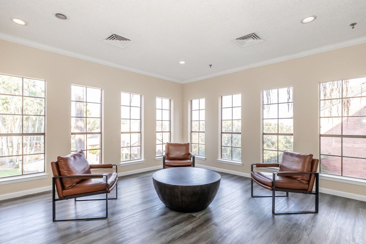 Encino - Photo 7 of 42