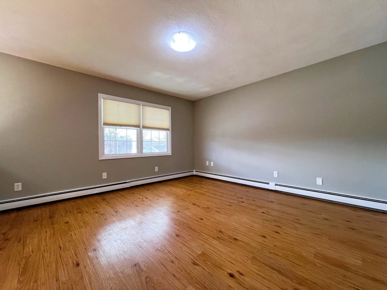 Cass/Elm - Photo 3 of 17