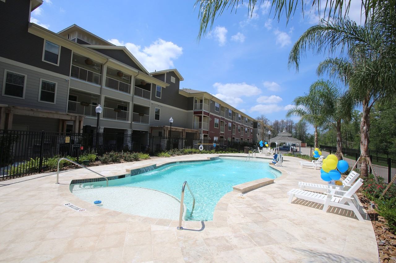 Cypress Gardens - Photo 7 of 27