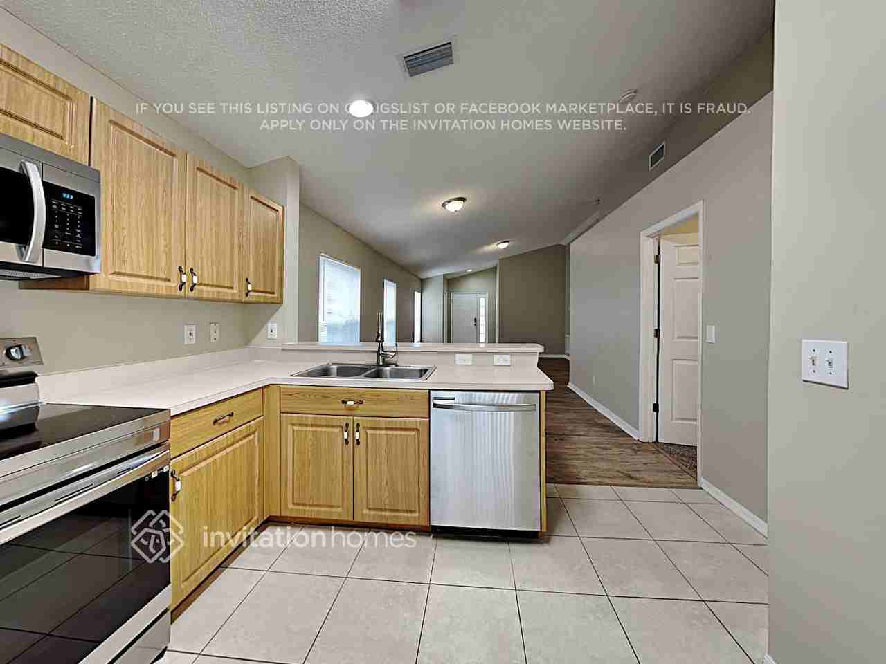 611 Cape Cod Cir - Photo 6 of 17