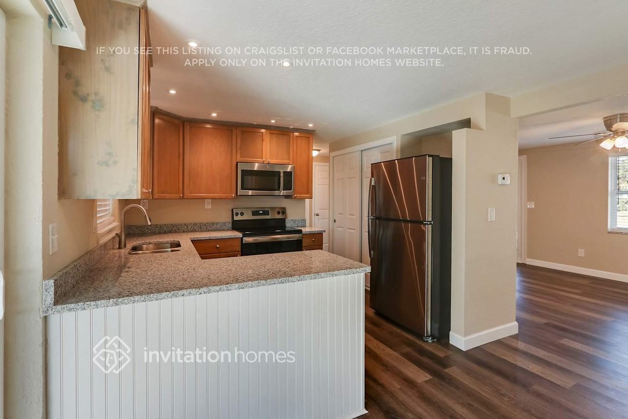 3541 Oakhurst Dr - Photo 5 of 20