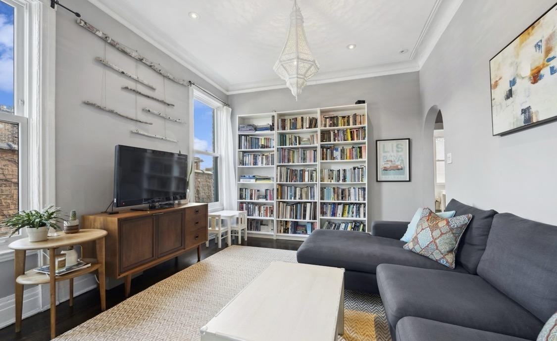 729 West Roscoe Street - Photo 6 of 10