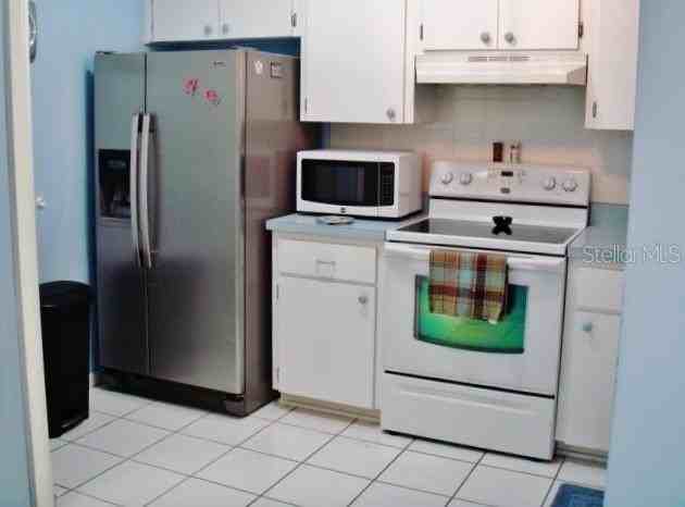 5399 Nw 18th St - Photo 3 of 13