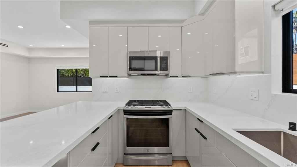 8227 Wilkinson Ave - Photo 2 of 8