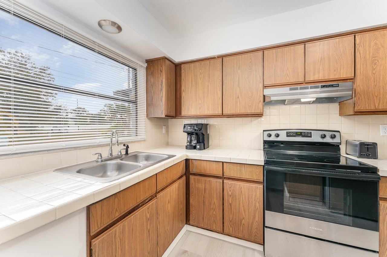 Dagama Ct - Photo 7 of 9