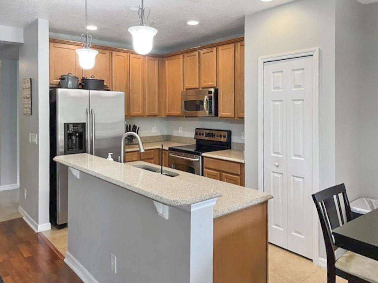 Biscotti Ave - Photo 6 of 9