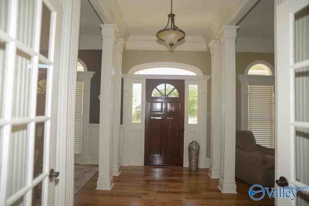 7304 Ferncliffe Dr Se - Photo 2 of 35