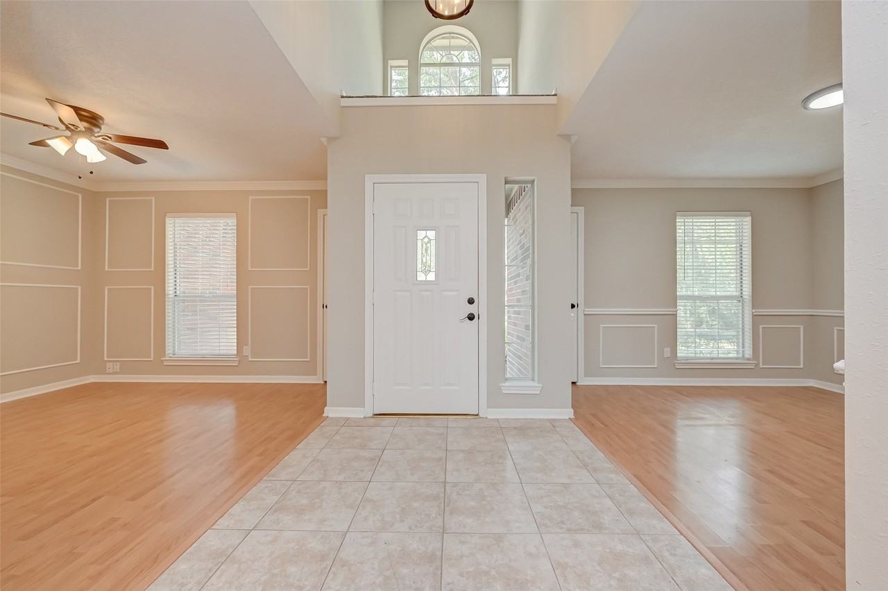 12502 Ramona - Photo 5 of 46