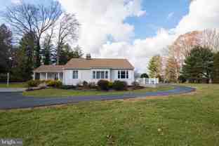 50 Meadowbrook Ln - Photo 1 of 1