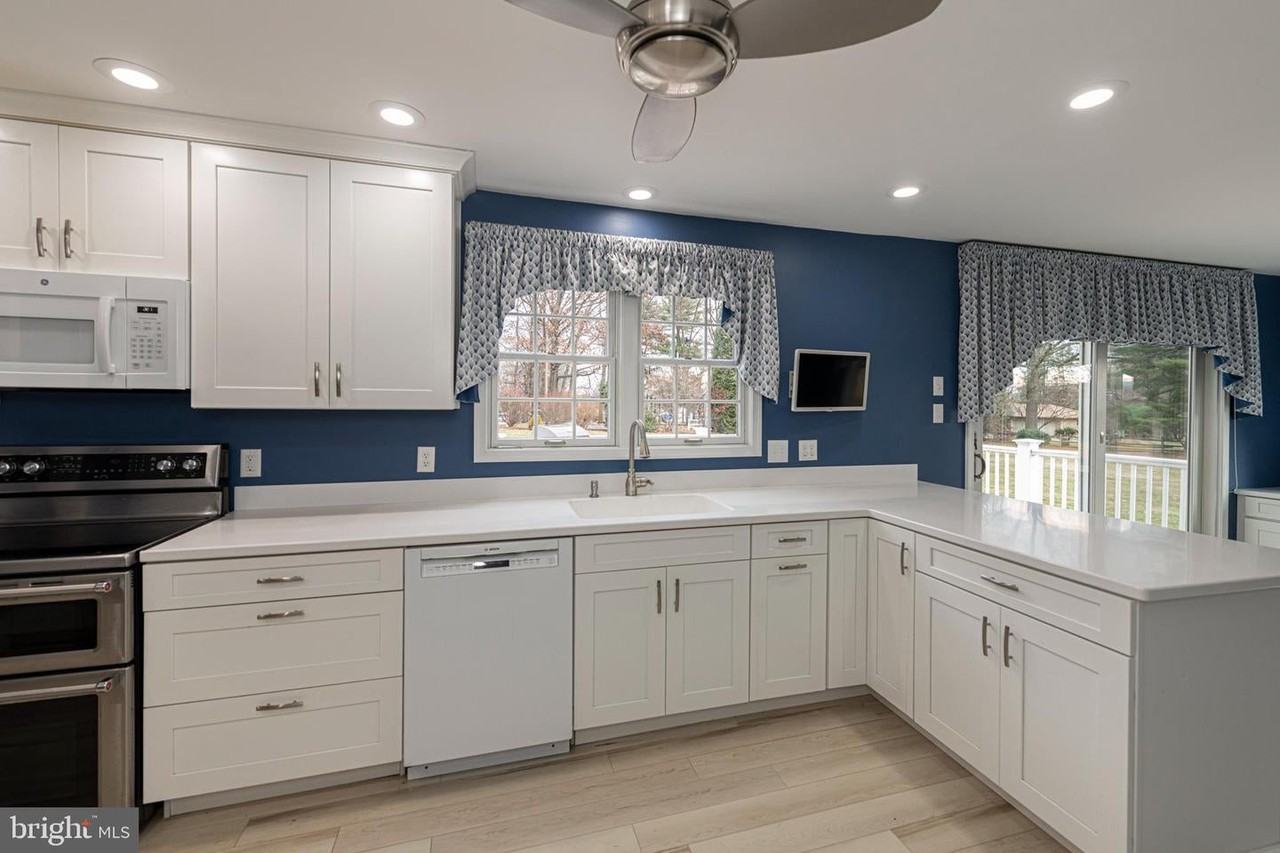 50 Meadowbrook Ln - Photo 5 of 50