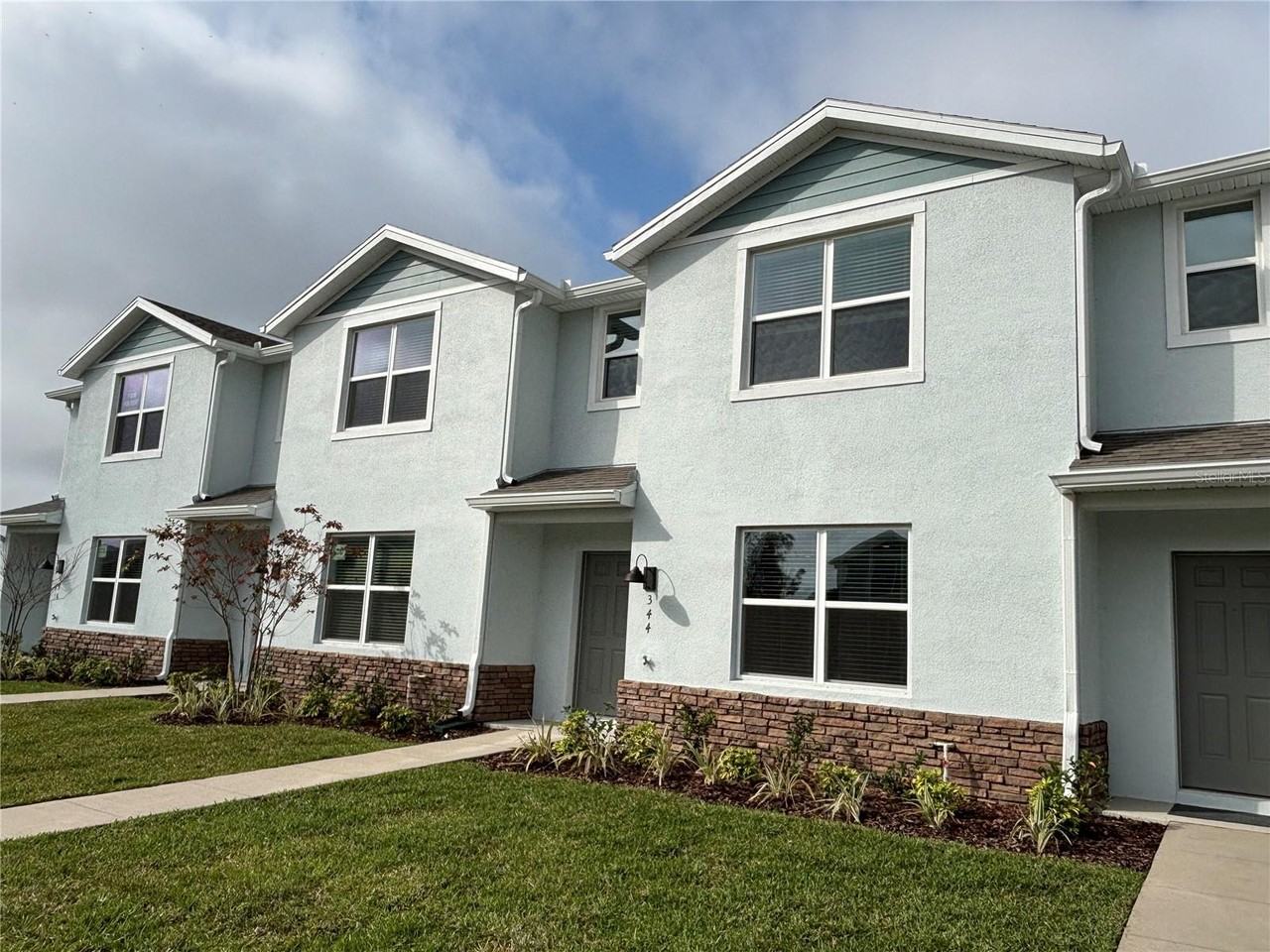 344 Preston Cove Dr - Photo 3 of 30