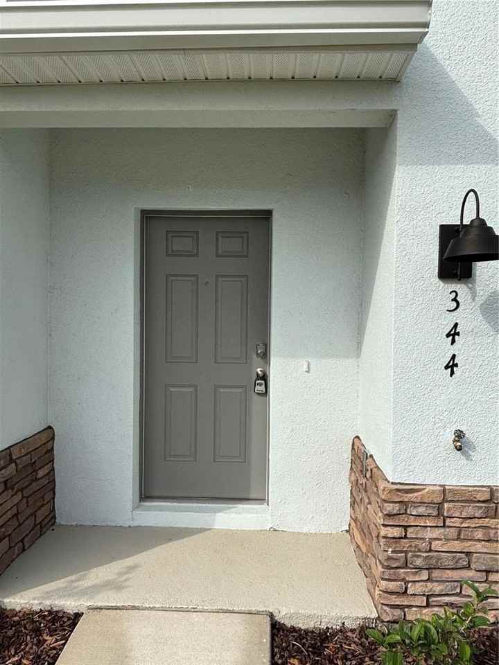 344 Preston Cove Dr - Photo 4 of 30