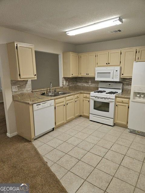 3638 Diamond Cir - Photo 3 of 12