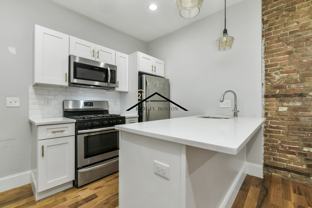 305 Saratoga St #2 - Photo 1 of 1