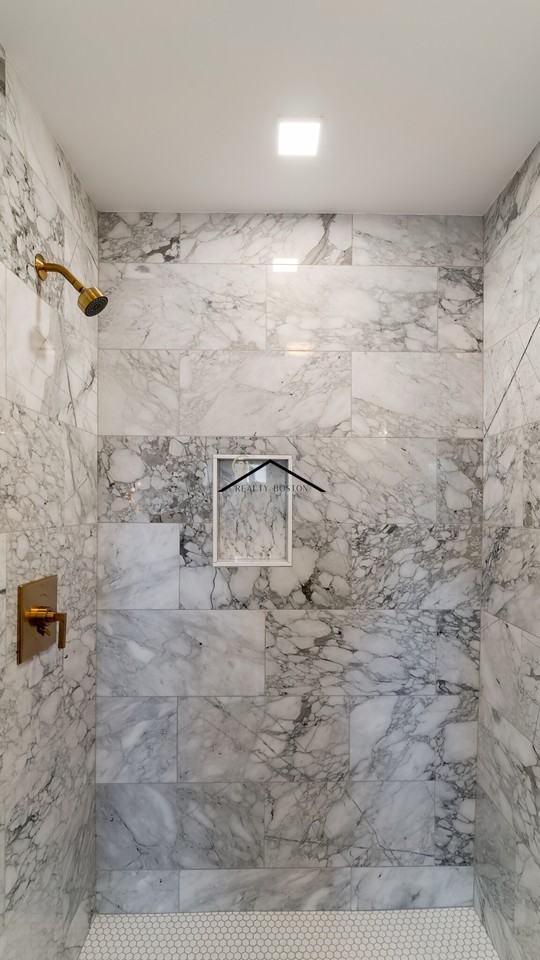 40 Chelsea St #5 - Photo 4 of 13