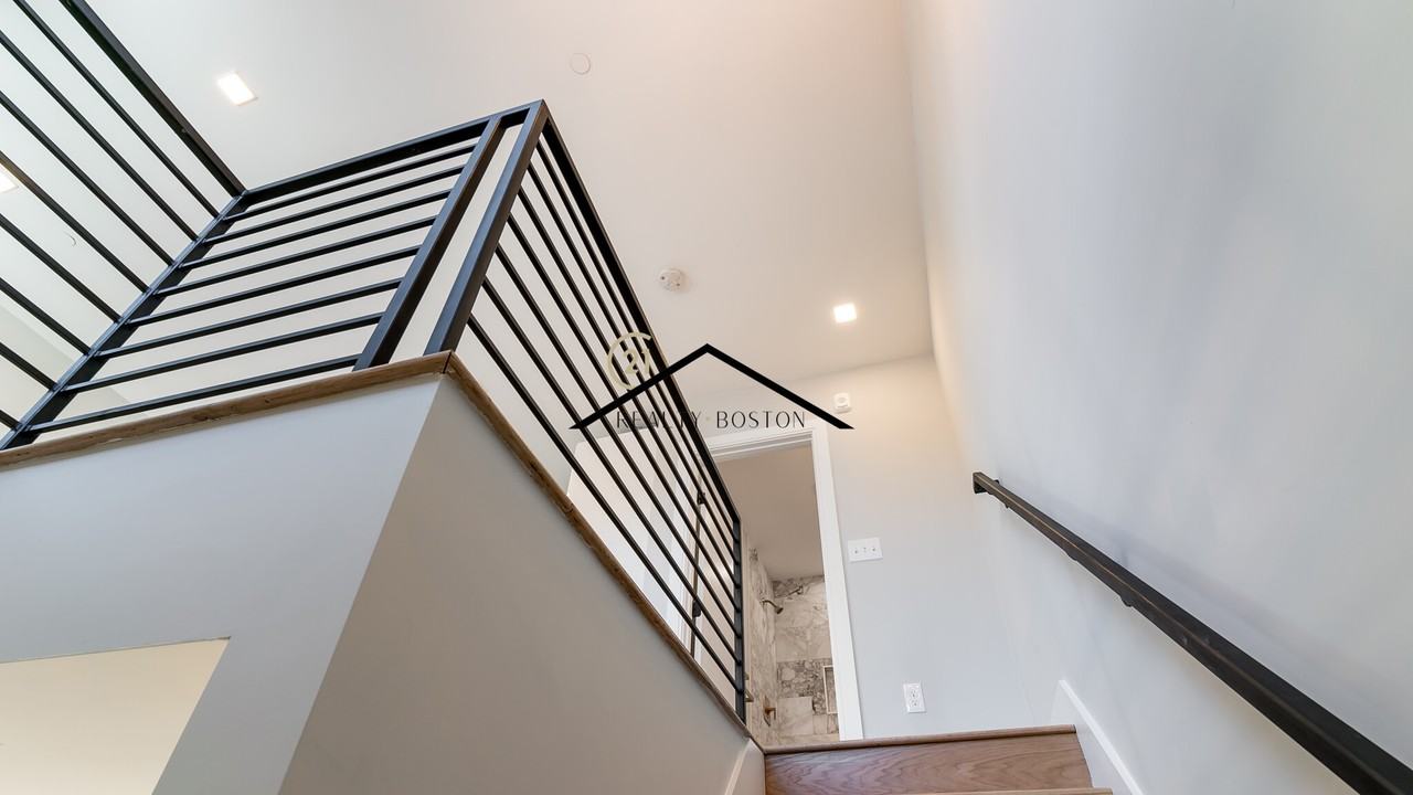 40 Chelsea St #5 - Photo 7 of 13