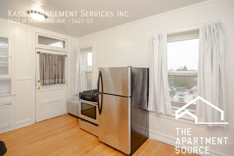 5421 W Montrose Ave #S3 - Photo 2 of 10