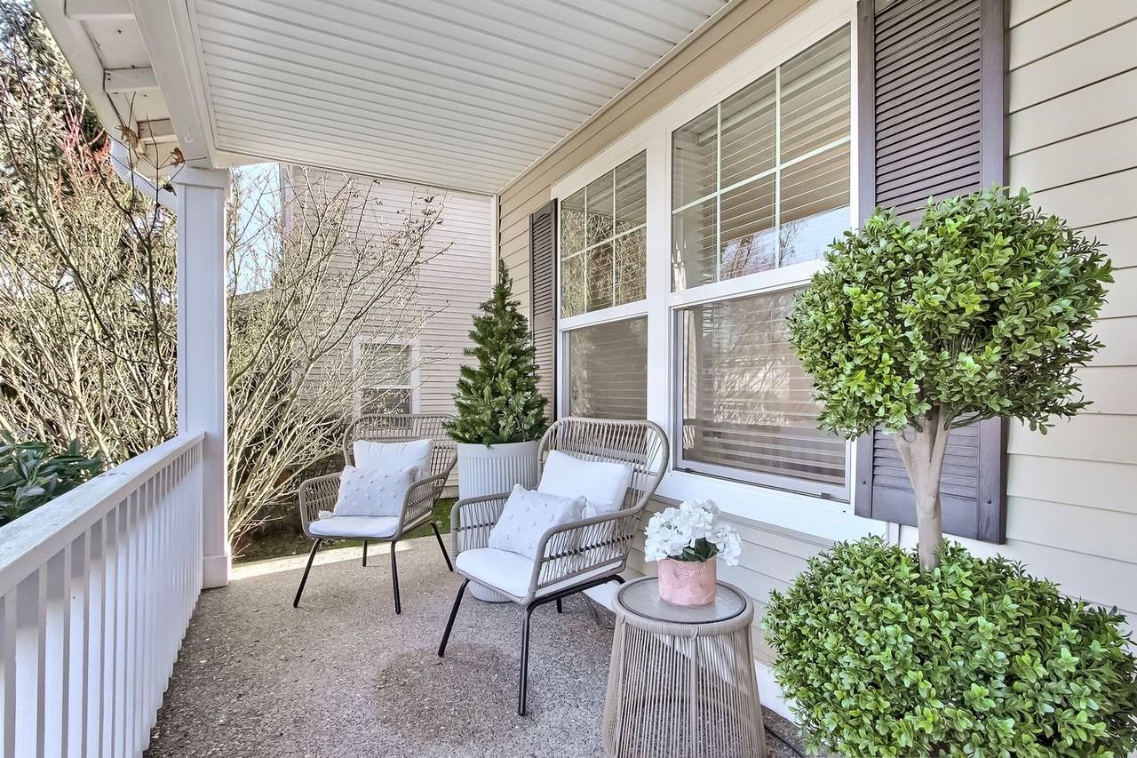 3077 Hoffman Hill Blvd - Photo 2 of 32