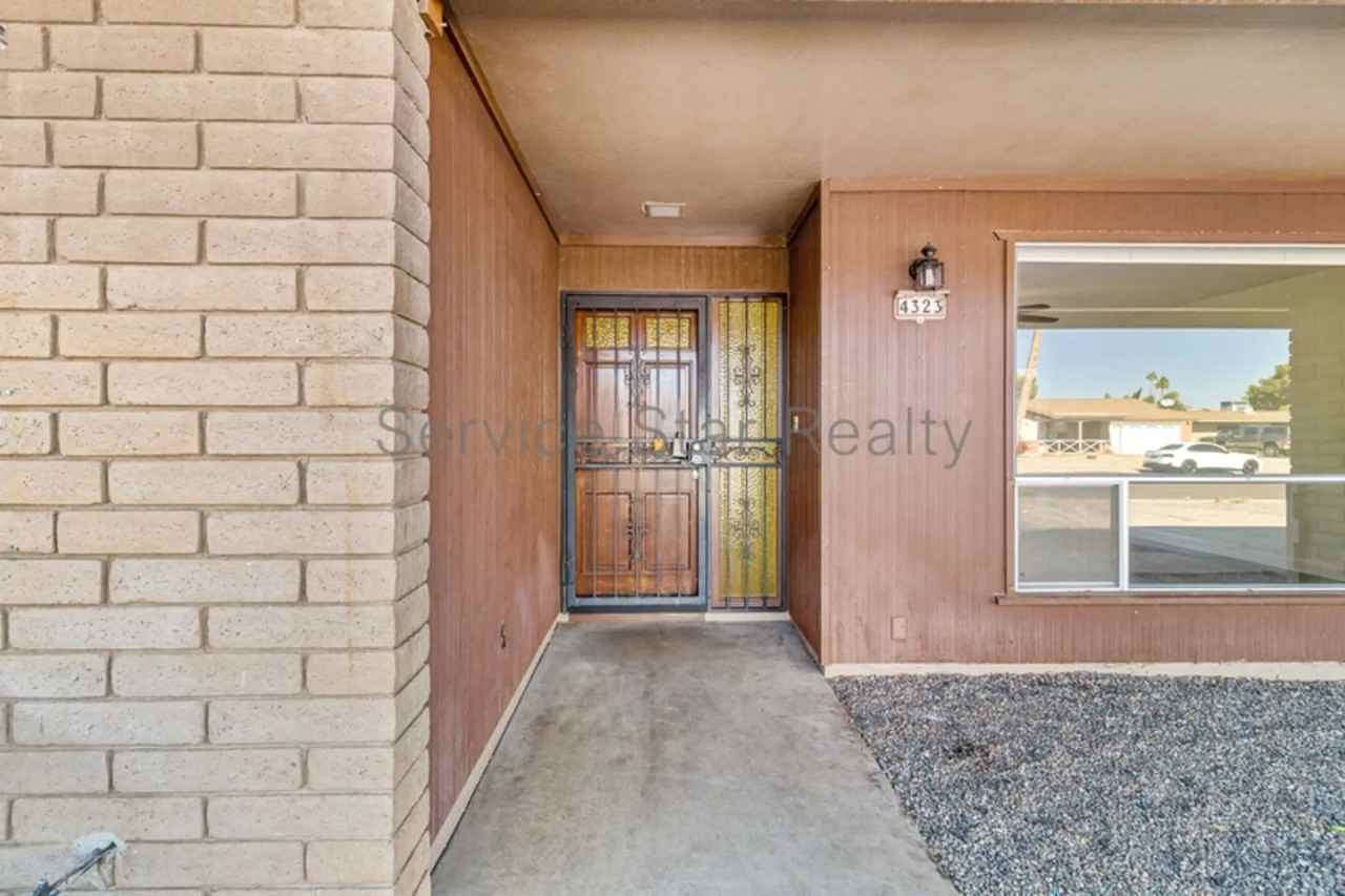 4323 W Royal Palm Rd - Photo 3 of 23