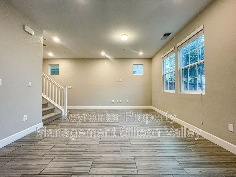 24216 Nora Cir - Photo 7 of 45