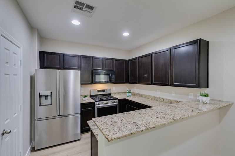 4530 Lime Straight Dr - Photo 3 of 39