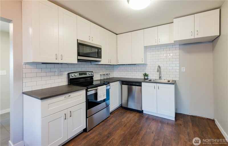 462 G St - Photo 3 of 16