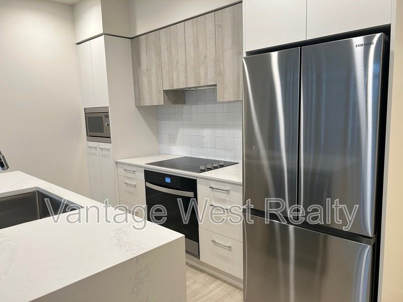 3700 Capozzi Rd - Photo 4 of 14
