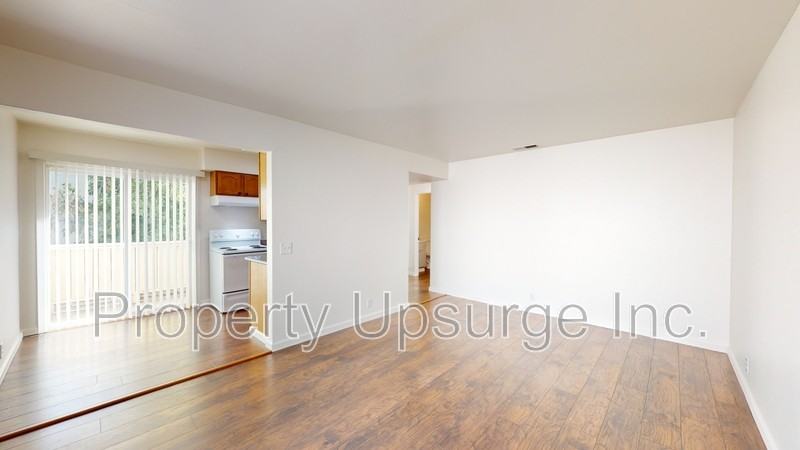 715 Mary St #6 - Photo 3 of 12