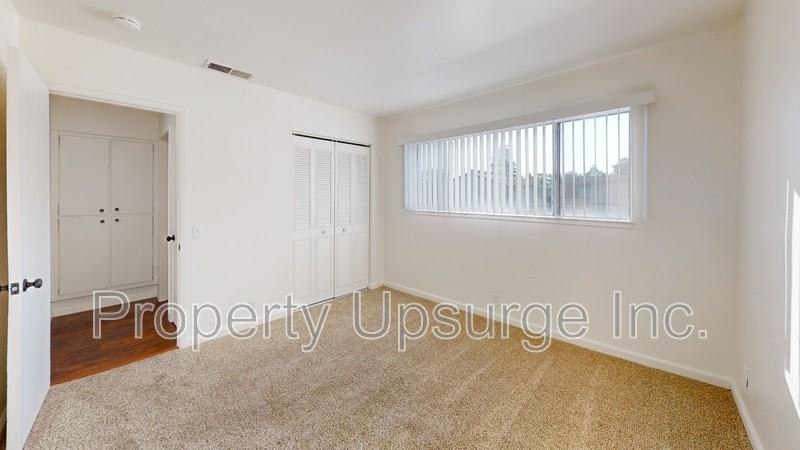 715 Mary St #6 - Photo 4 of 12