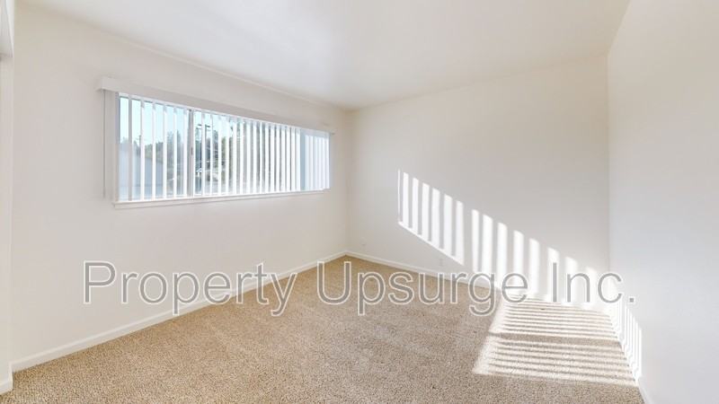 715 Mary St #6 - Photo 6 of 12