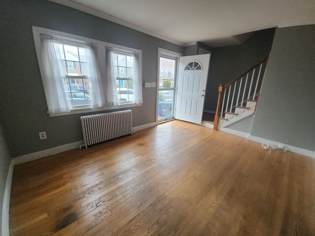 1058 N Monroe St - Photo 3 of 22