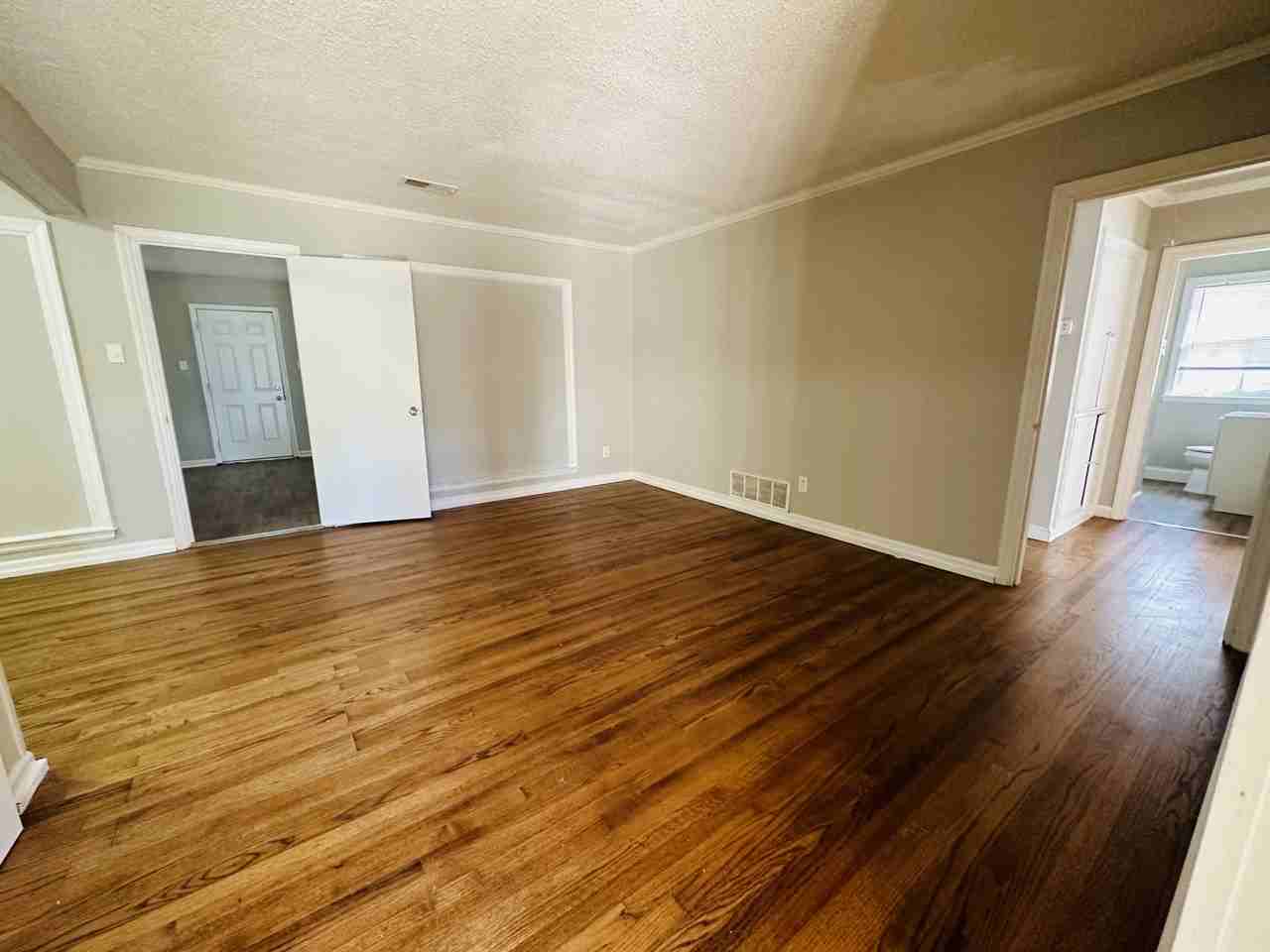 2176 Vollintine Ave - Photo 2 of 16