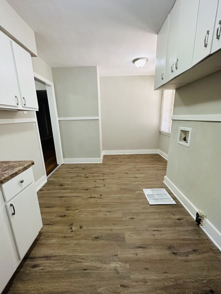 2176 Vollintine Ave - Photo 5 of 16