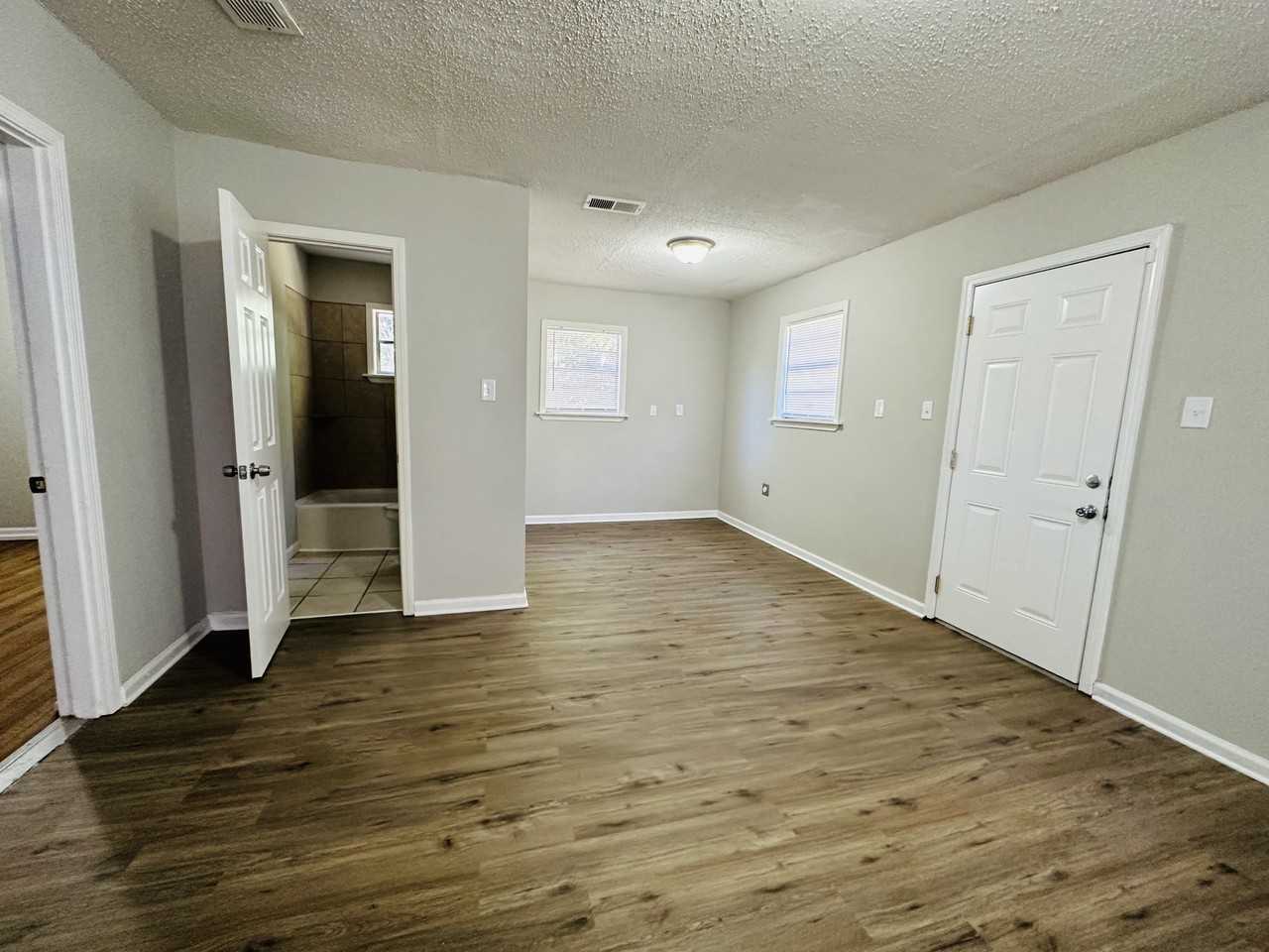 2176 Vollintine Ave - Photo 7 of 16