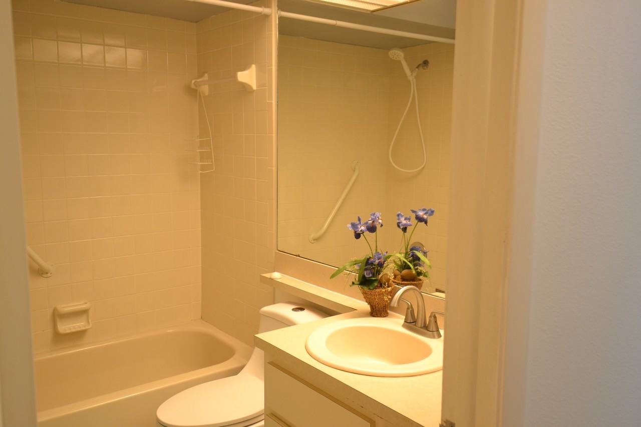 7331 Greystone Dr - Photo 7 of 43