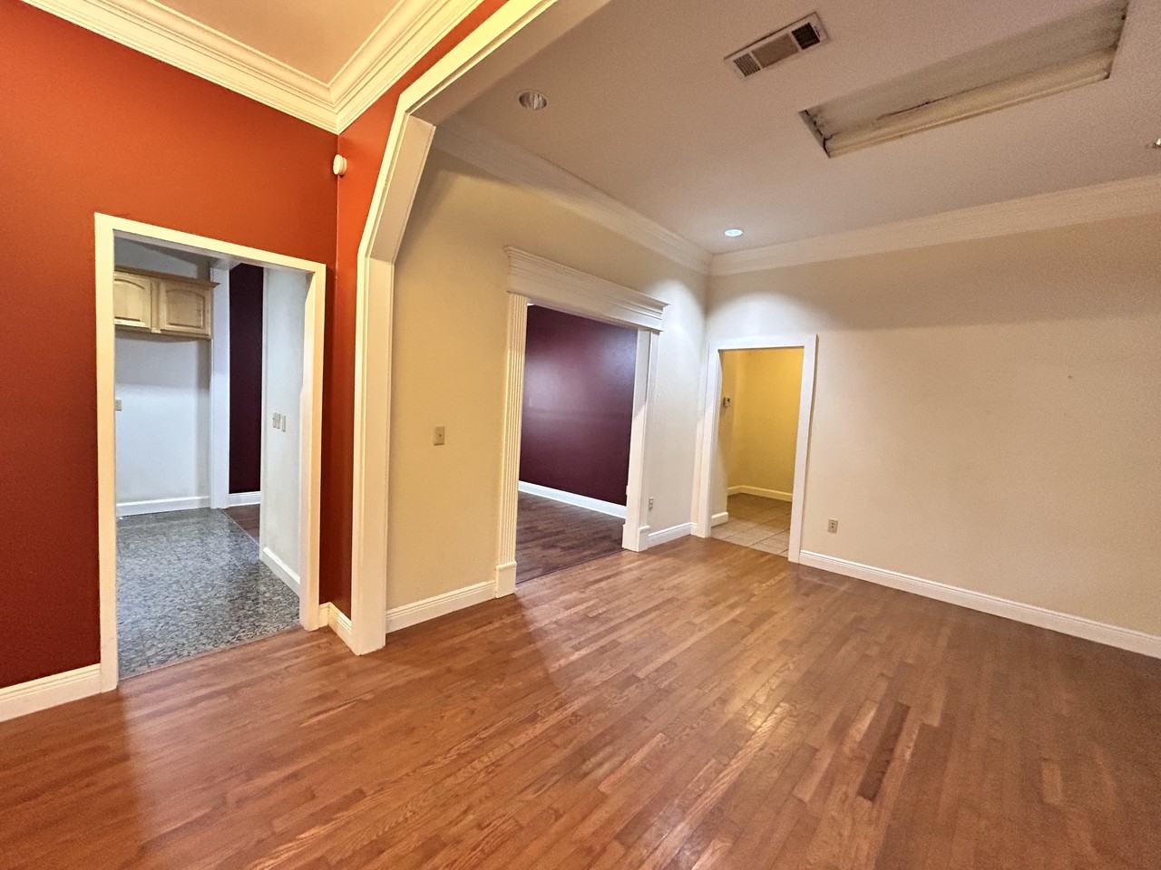 31 Cranford Ln - Photo 3 of 16