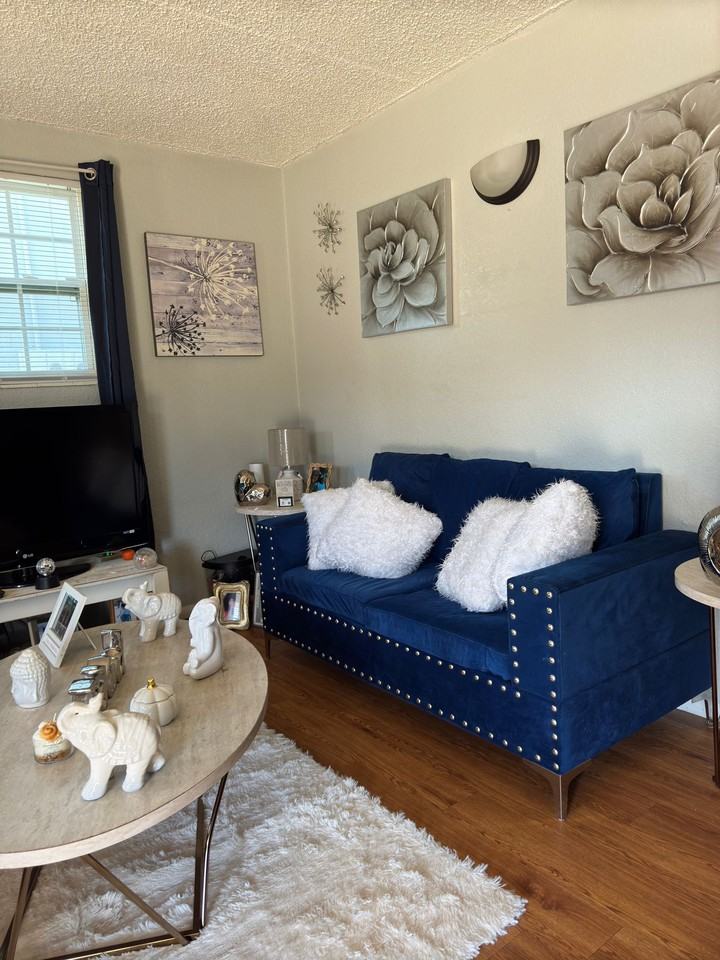 5141 Shenandoah Ave - Photo 3 of 40