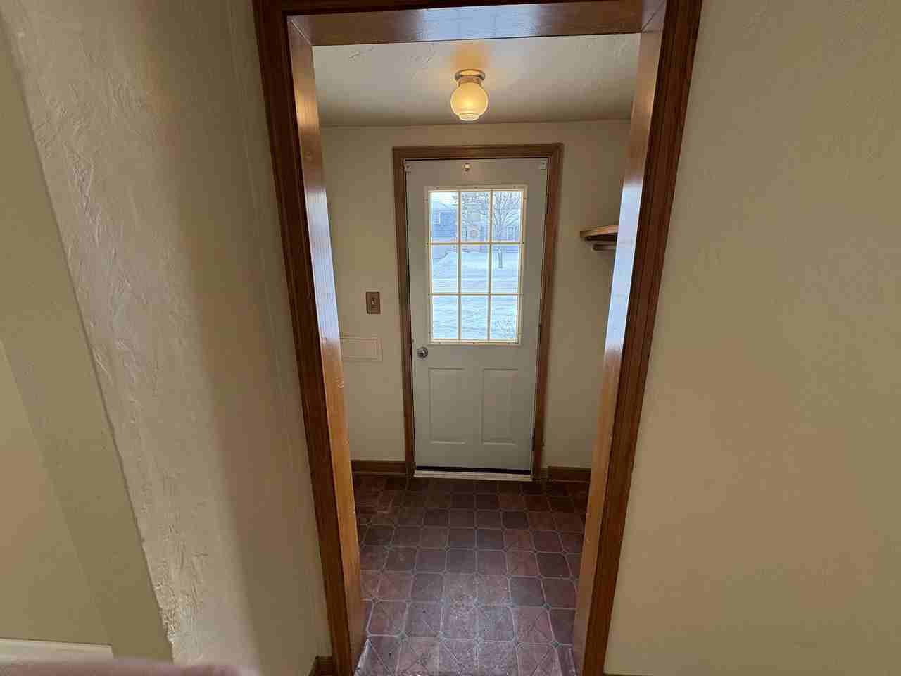 540 W Maple Ave - Photo 2 of 22