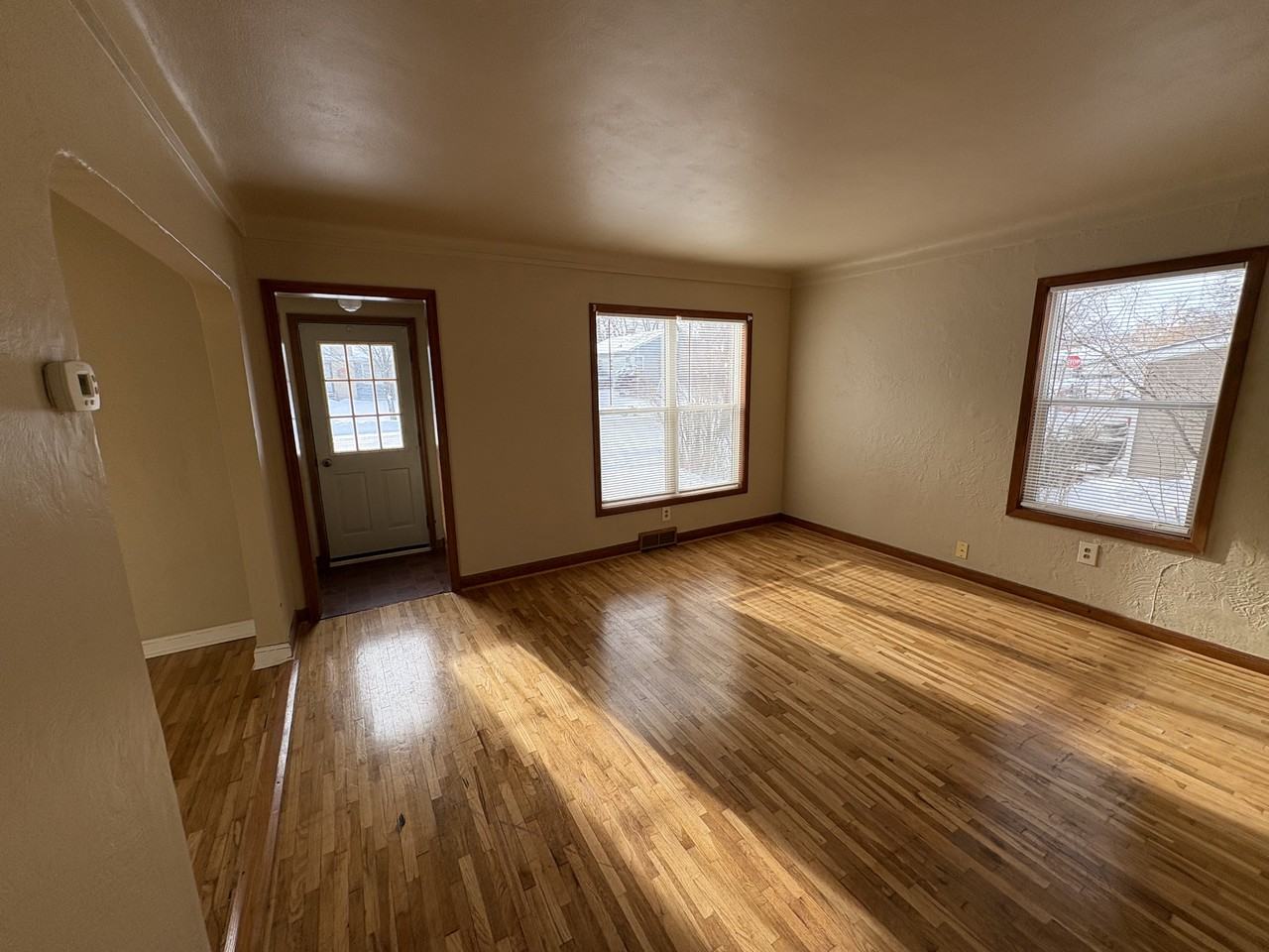 540 W Maple Ave - Photo 3 of 22