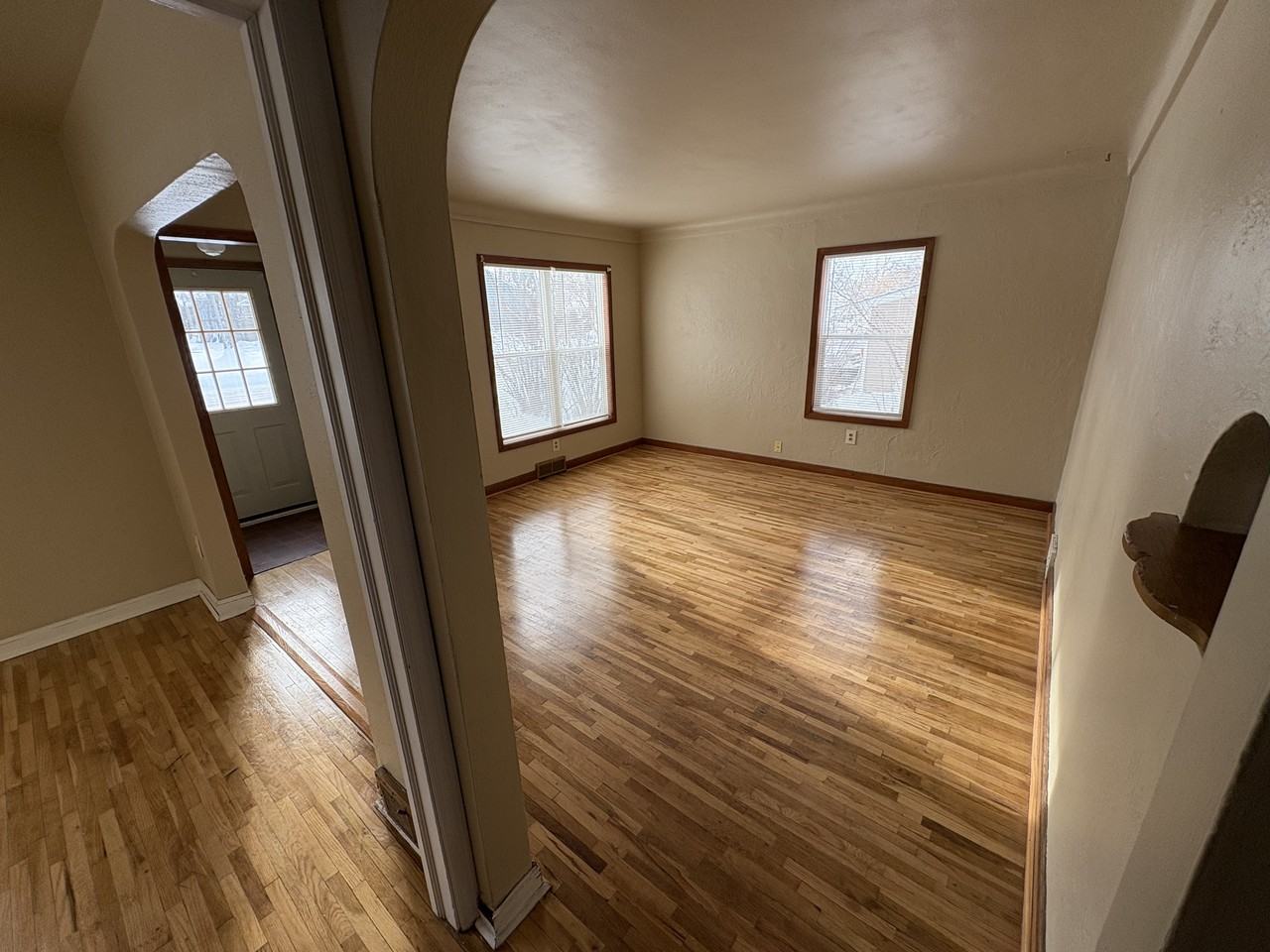 540 W Maple Ave - Photo 5 of 22