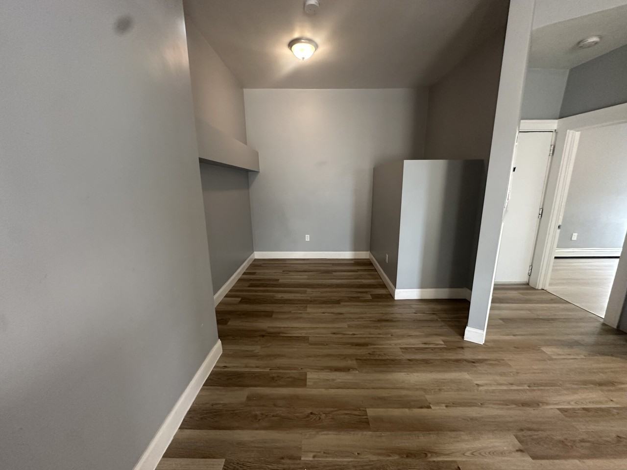 118 Gladstone St #B - Photo 6 of 16