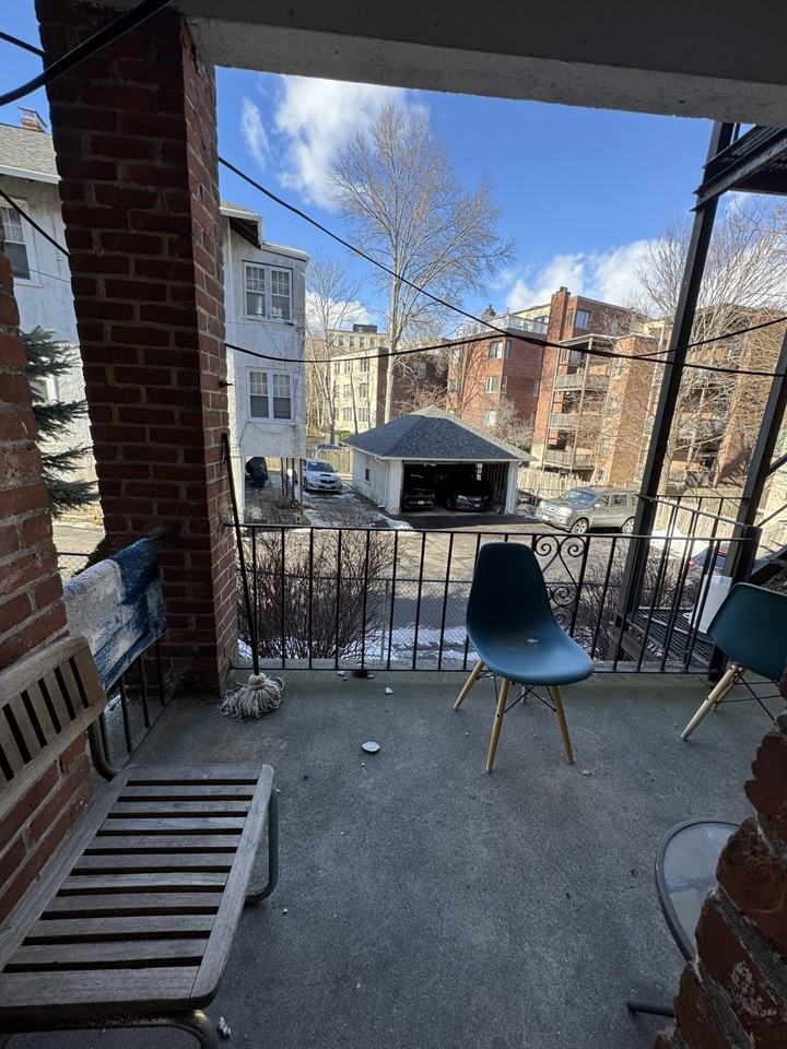 26 Chiswick Rd #4 - Photo 6 of 30