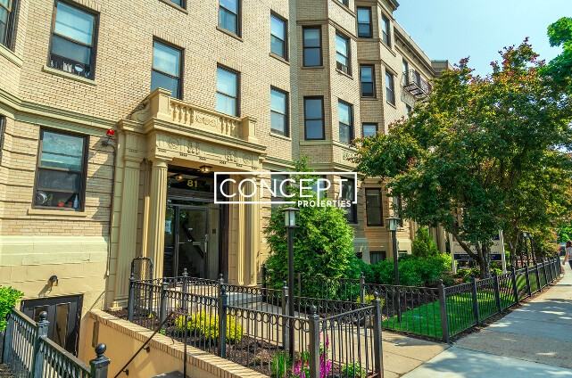 81 Park Dr #11CP