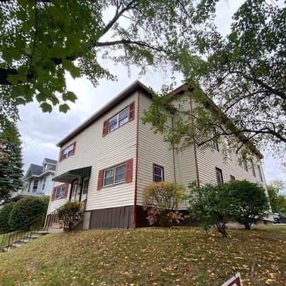 893 Lancaster Ave Properties LLC - Photo 3 of 10